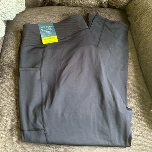 Tek Gear NWT Sz 3X high rise 7/8 joggers